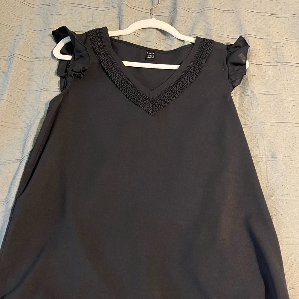 SHEIN Black V-Neck Ruffle Blouse